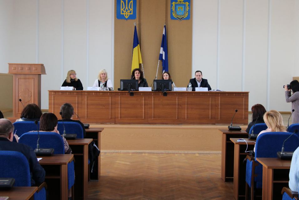 Круглий стіл з питань захисту прав споживачів у сфері надання послуг закладами громадського харчування