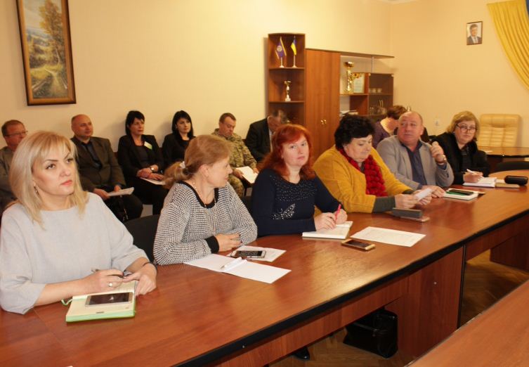 Про затвердження та виконання програми «Дитяче харчування на 2019-2020 роки» в Олешківському районі