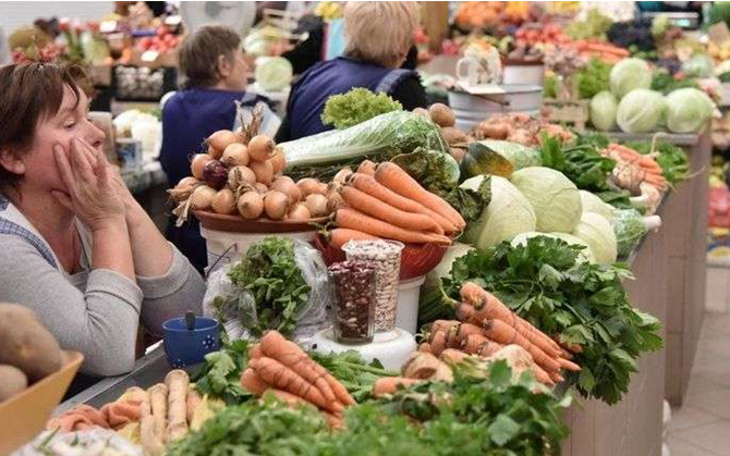 Перевірки сезонних ринків у Голопристанському районі