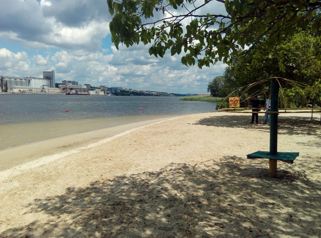 Стан готовності водних пляжів міста Херсона до відпочивального сезону