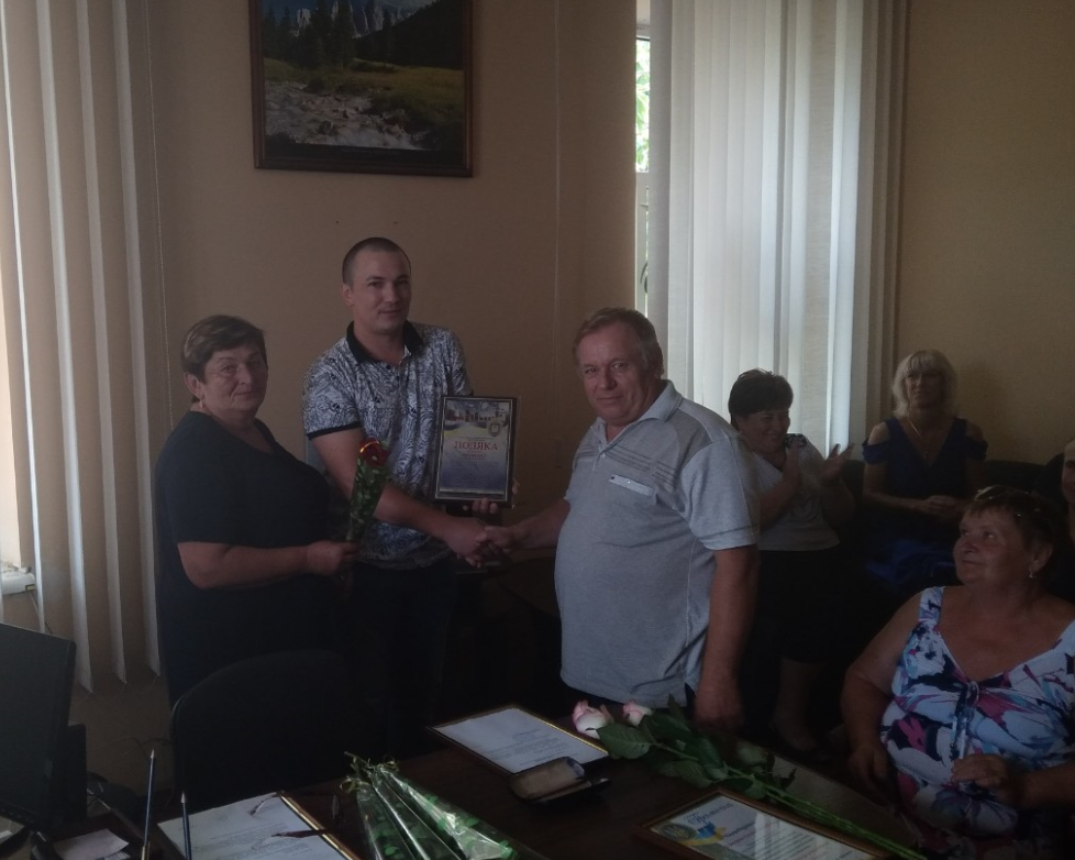 Передсвяткові новини з районів