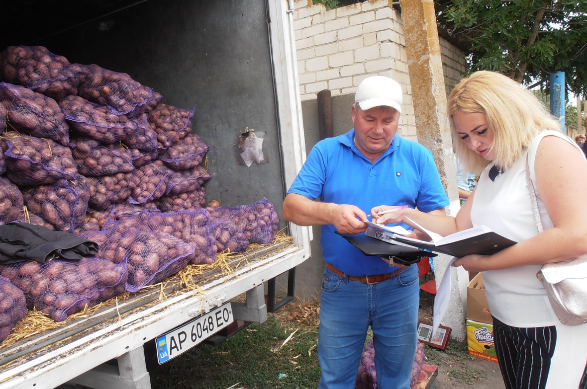 У Нижньосірогозькому районі провели рейд з ліквідації та запобігання стихійної торгівлі
