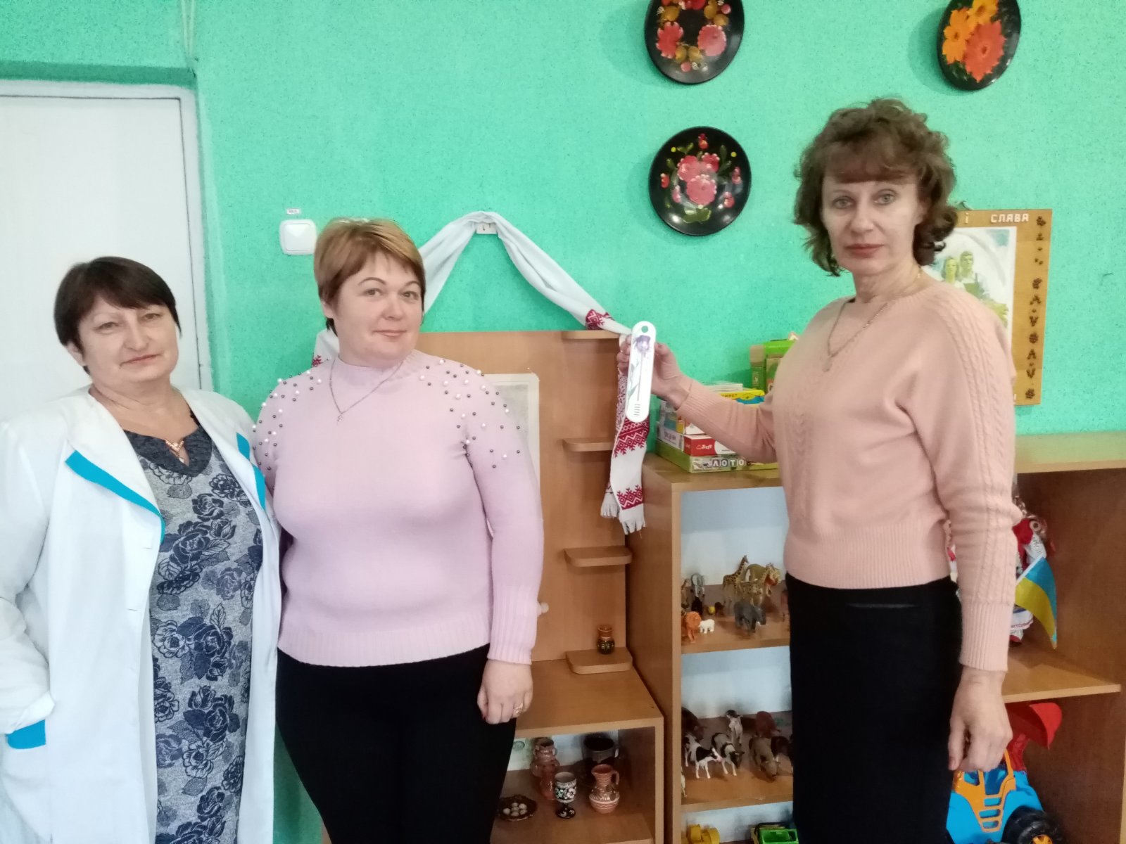 Санітарно-просвітницька робота з працівниками дитячих закладів та учнями шкіл