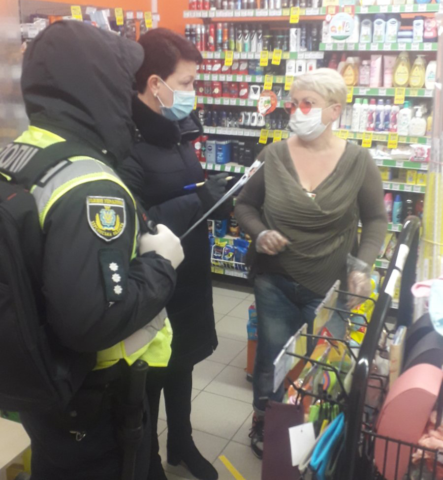 У Новотроїцькому районі тривають комісійні перевірки