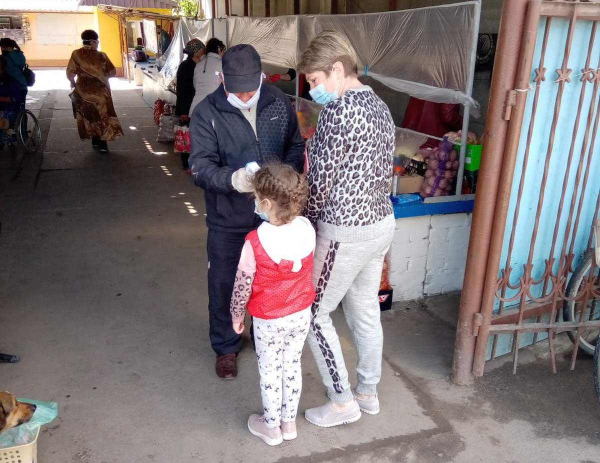 Виконання профілактичних та протиепідемічних заходів на Новотроїцькому агропродовольчому ринку