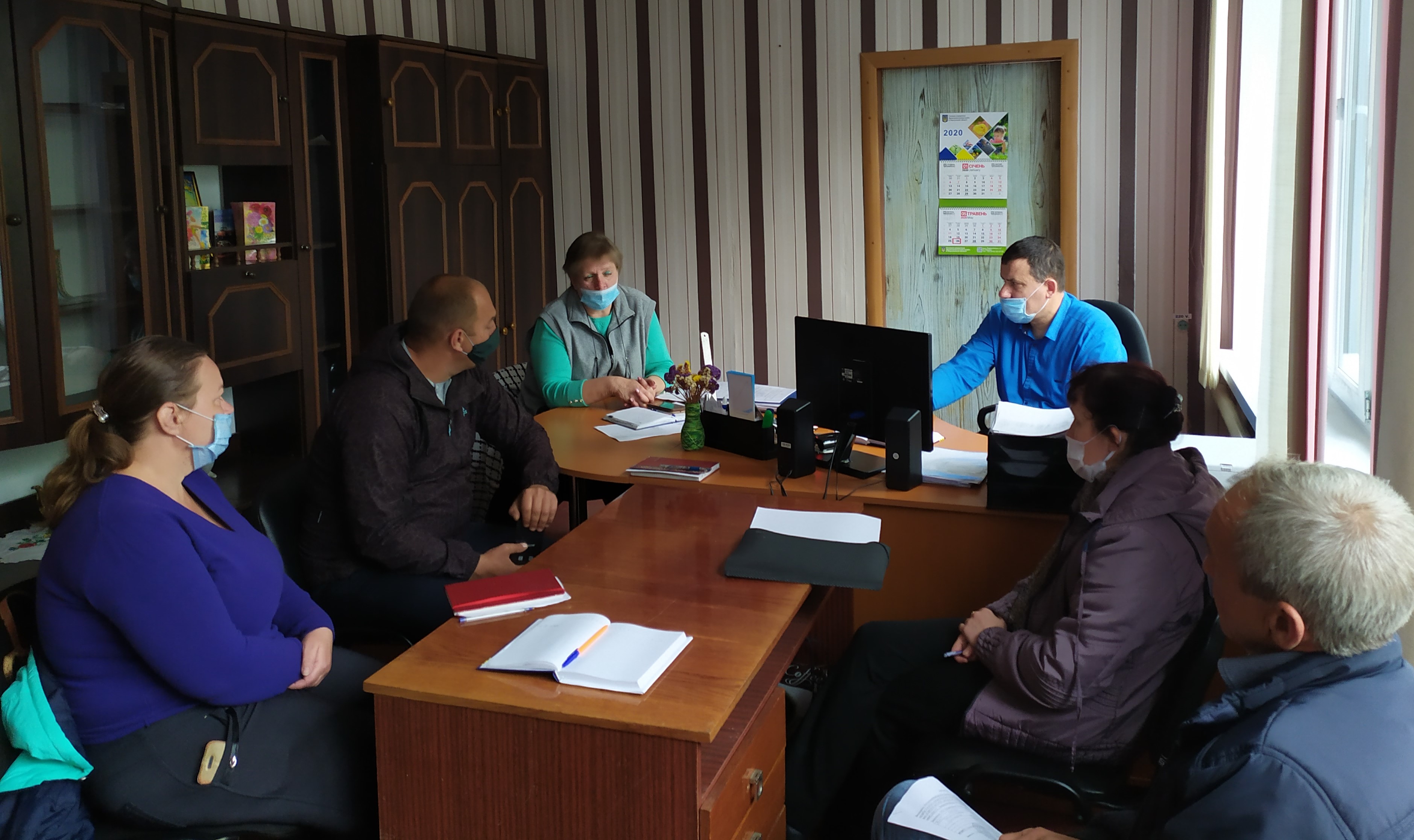 У Високопіллі провели нараду з директорами комунальних підприємств щодо забезпечення населених пунктів району якісною питною водою