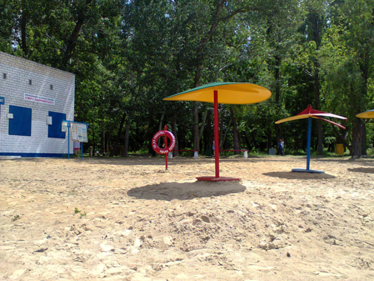 У Новій Каховці промоніторили стан готовності пляжу до літнього сезону