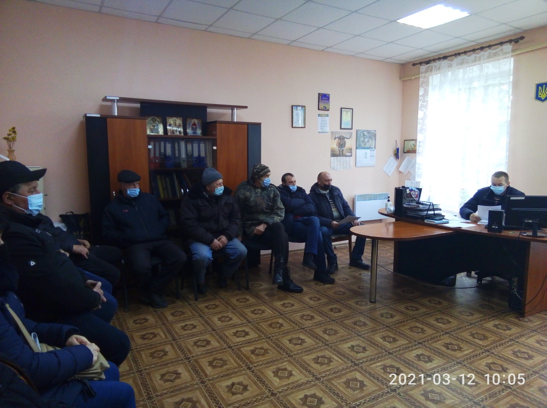 Наради з актуальних питань бджільництва провели для пасічників Нововоронцовської громади