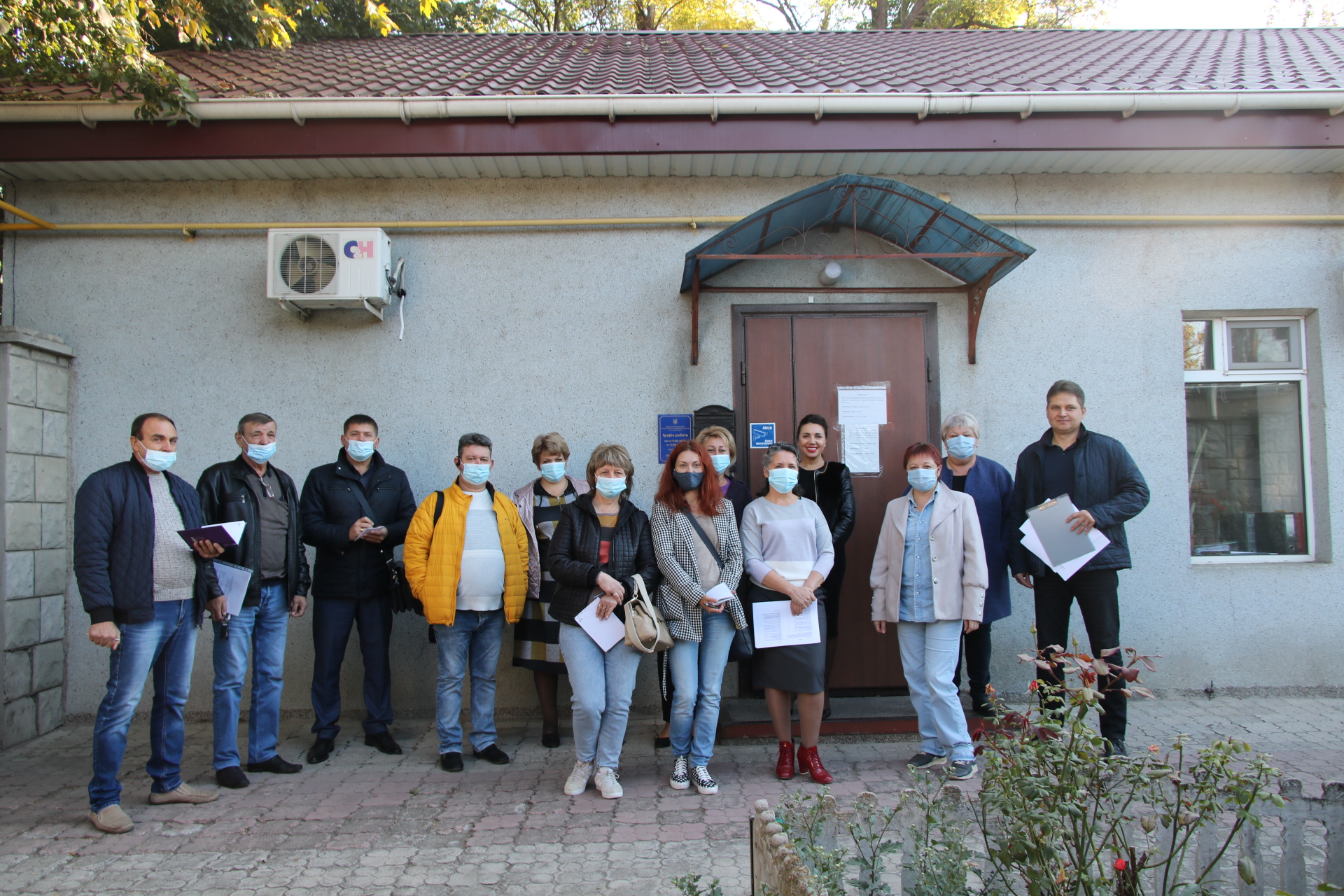 У вихідні дні фахівці управління здійснили моніторинг суб’єктів господарювання на дотримання протиепідемічних заходів: за результатами перевірок було проведено нараду-навчання