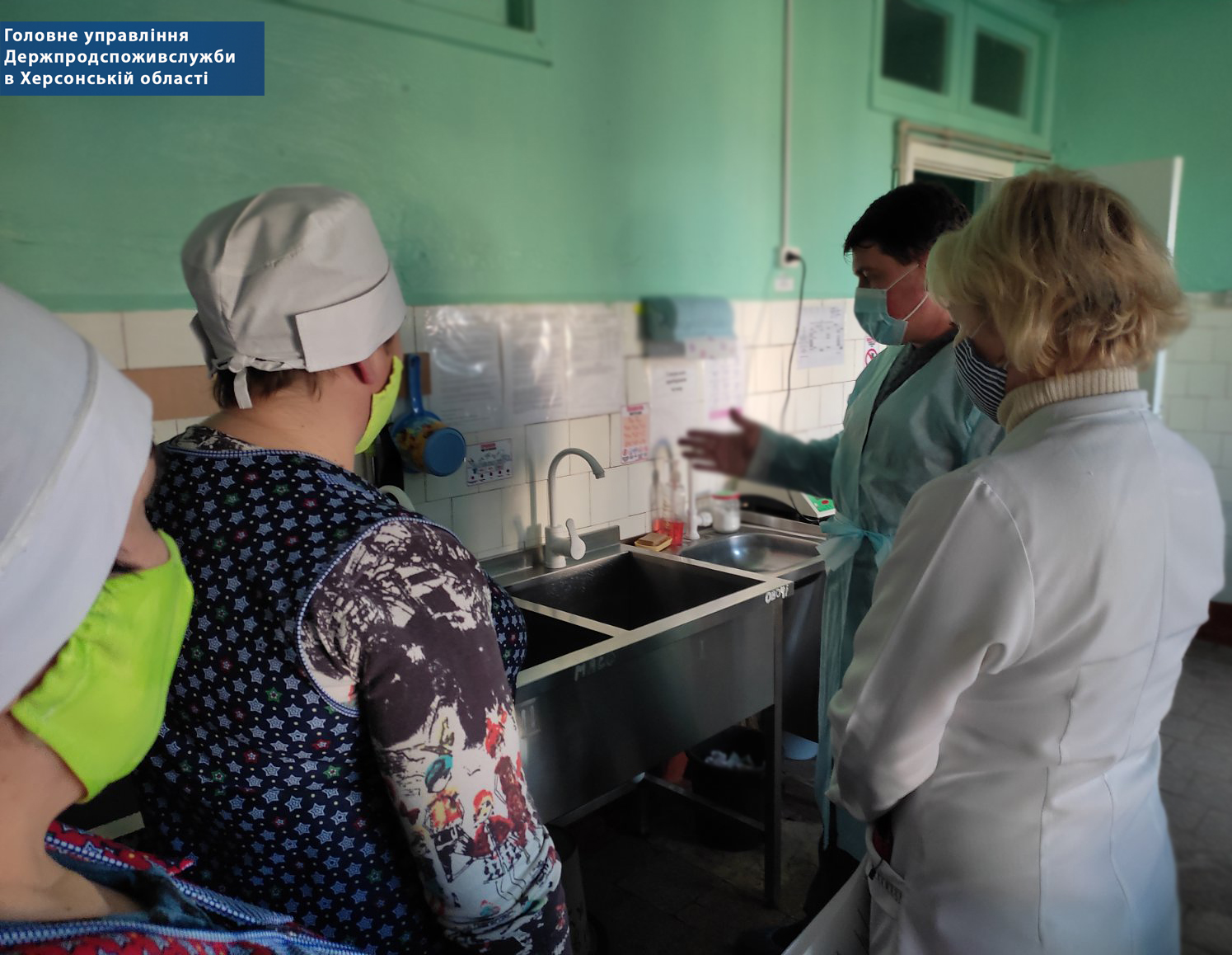 Спеціалісти Головного управління Держпродспоживслужби в Херсонській області проводять консультації щодо впровадження системи НАССР на харчоблоках закладів освіти