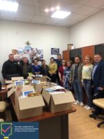 Великодні гостинці – на передову