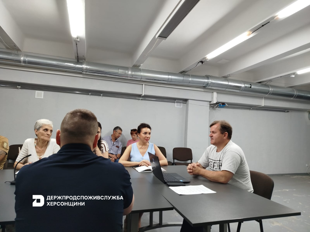 Представники Держпродспоживслужби Херсонщини взяли участь у міжвідомчій нараді з питань підготовки роботи закладів освіти у змішаному форматі